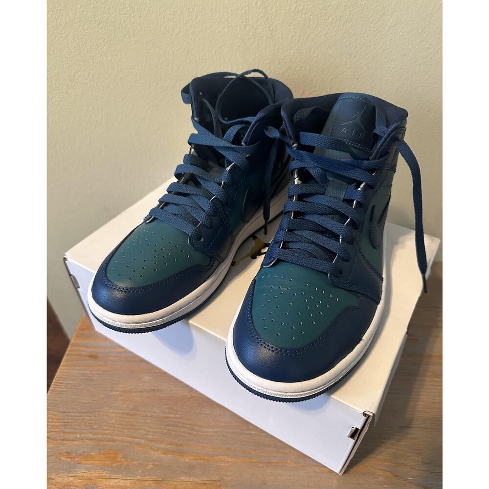 Jordan Air Jordan 1 Mid Shoes Womens Size 8 Teal Blue White BQ6472-301 Sneakers
